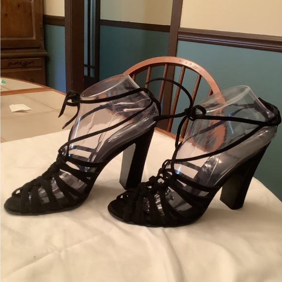 Hermes Strappy Suede Heels Black Size 37 EUC+++ - Picture 2 of 6